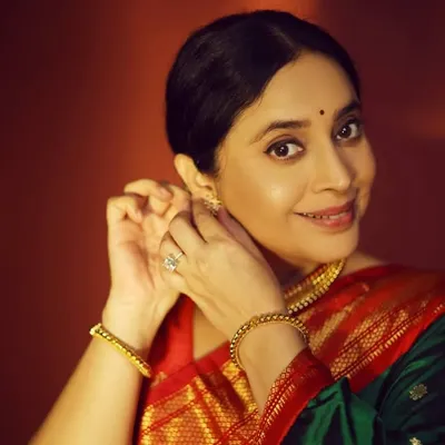 Kishori Godbole profile