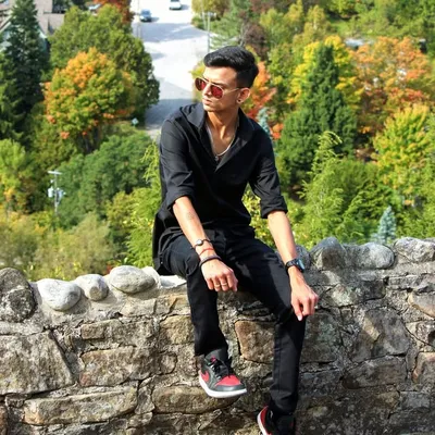 kuntal Gandhi profile
