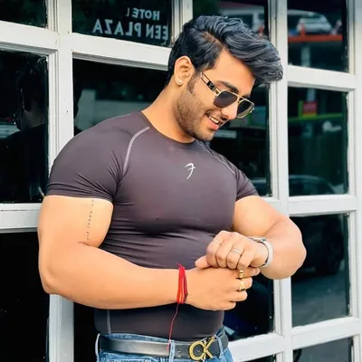 KunwaR VeeR profile