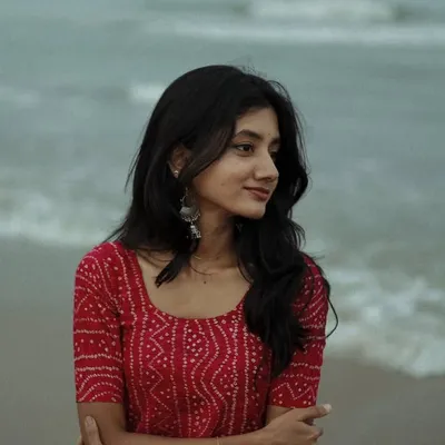 laavanya profile