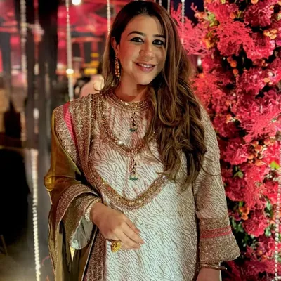 LABEL SHREYA SURI profile