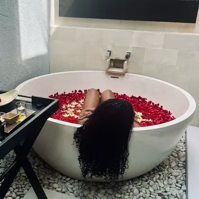Anita O profile