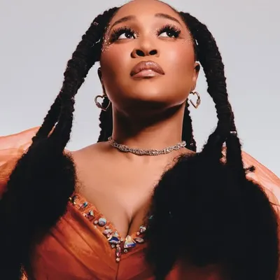 Lady Zamar profile
