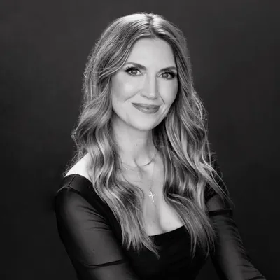 Ashley DeJong profile