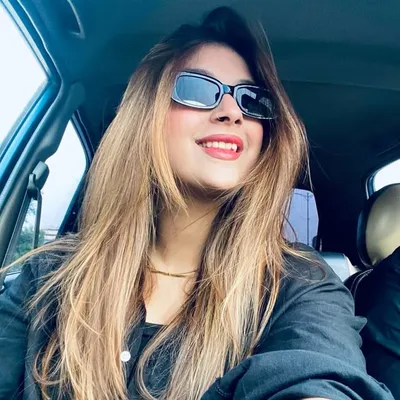 LAIBA_ZEESHAN profile