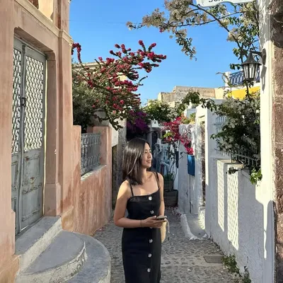 Livia Lai ☻ profile