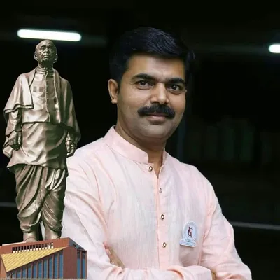 Naresh Lakkad profile