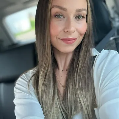 Alexandra profile