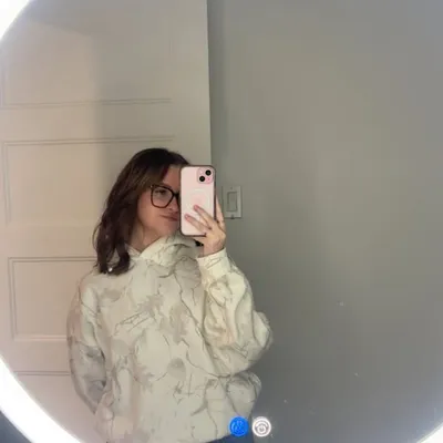 Lara Forgues profile