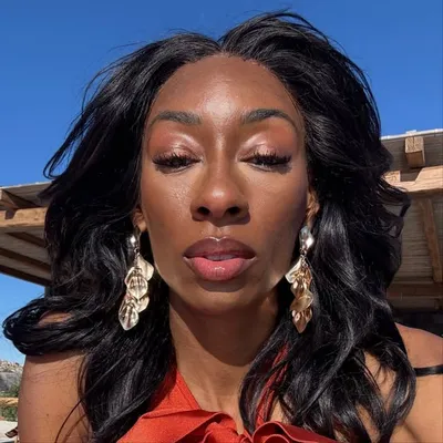 LaLa: Comedian | Entertainer | Hostess profile