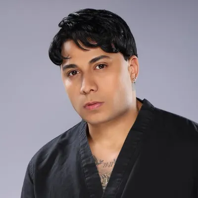Lander De Leon profile