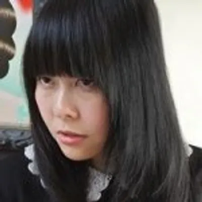 Lang Leav profile