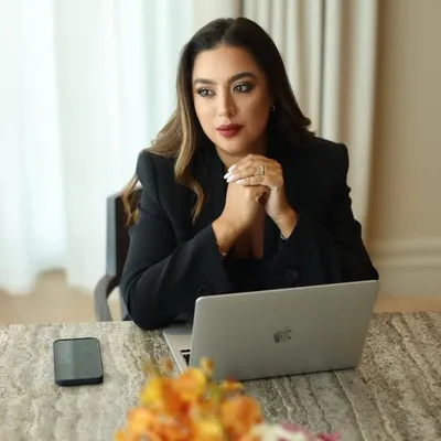 Lara Mansour لارا منصور profile