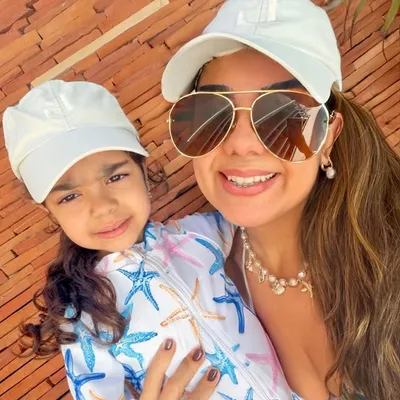 Lara e Mamãe 🎀 profile