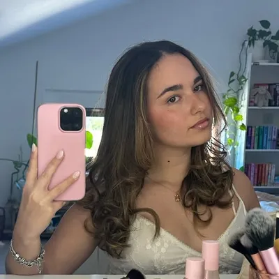 Lara Palma profile