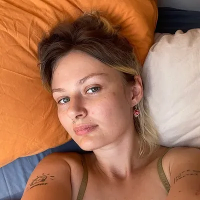 Лара, тексты, любовь ♥️ profile