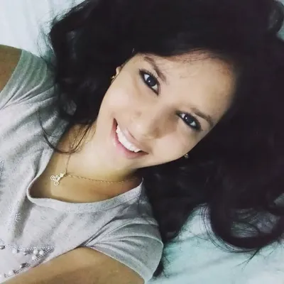 Larissa Alves profile