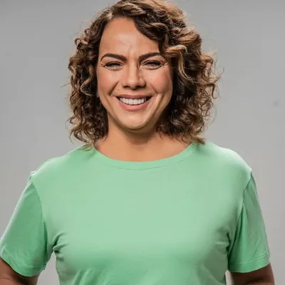 Larissa Rosado profile