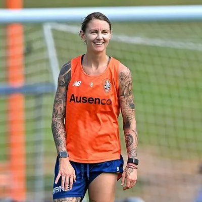 Larissa Crummer profile