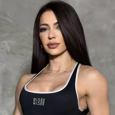 Larissa Valverde Nutricionista profile