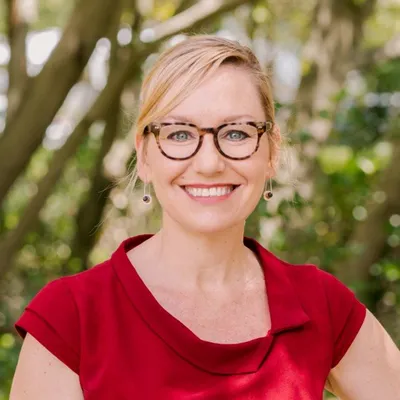 Larissa Waters profile