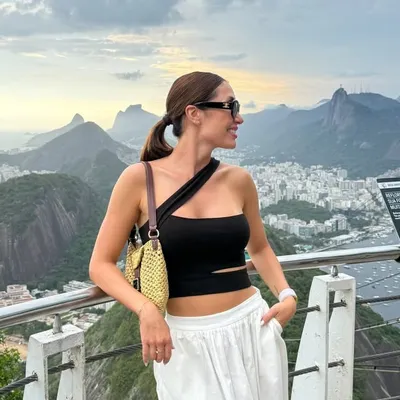 Larissa Vasconcellos | Travel Creator profile