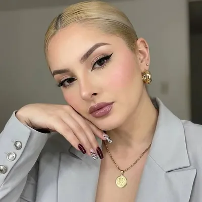 lariza perez profile