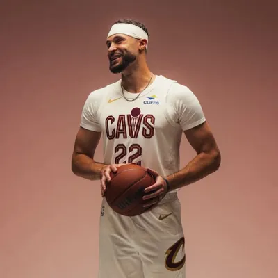 Larry Nance Jr. profile