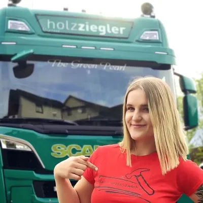 Laschder Lena ๐ profile