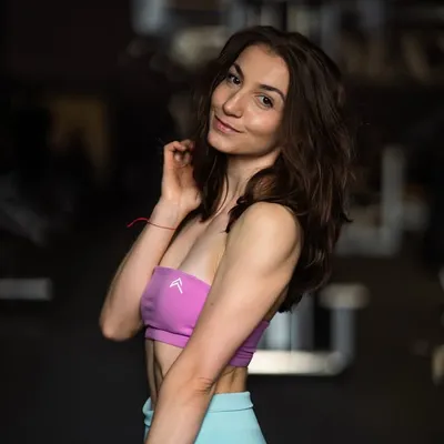 Láskyplná bruneta | Valerie Wendlerová profile
