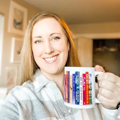 Jessica Mack | Book Reviewer profile