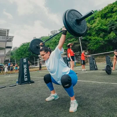 Laura Benavides profile