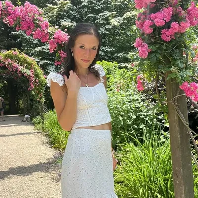 Lauren Burns profile