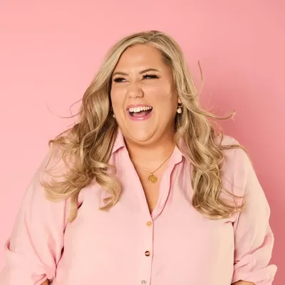 Laura | Plus size fashion