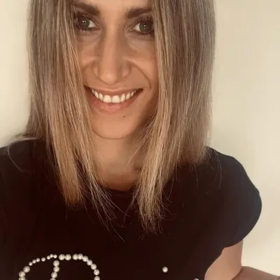 Laura Diederich profile