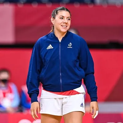 Laura Schneider profile