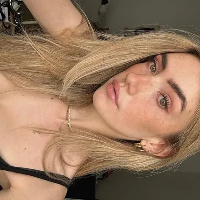 laura profile