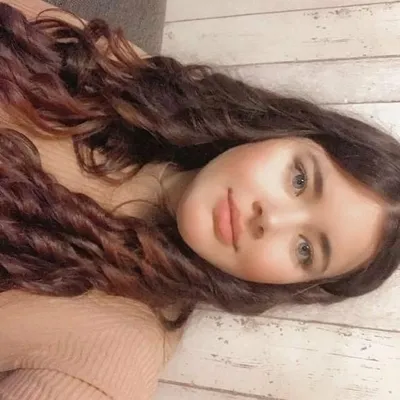 Laura profile