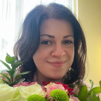 Laura profile