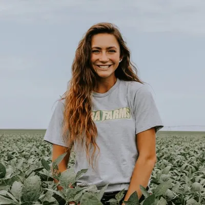 Laura Farms profile
