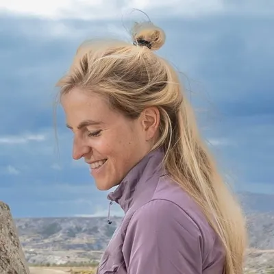 Dr. Laura Hottenrott profile