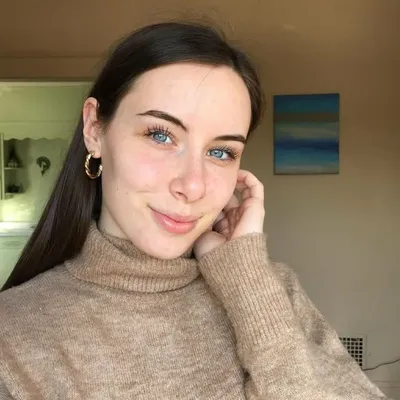 Laura profile
