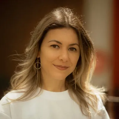 Laura Peruchi | New York City ๐ฝ profile