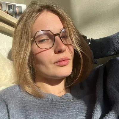 ↳αυяα profile