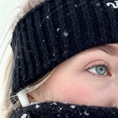 Laura profile