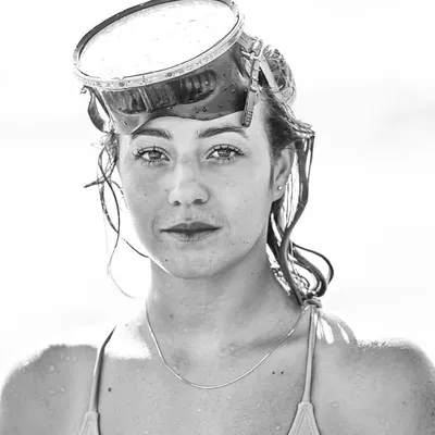 Laura Coviella profile
