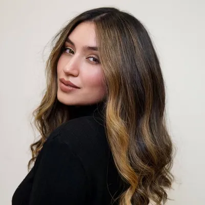 Laura Cristina R profile