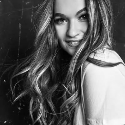 Fitos-Dombai Laura profile