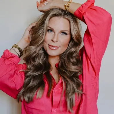 Laura Elizabeth Graham profile