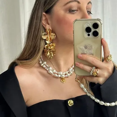 Laura Gabrielle Feasey ⚜️ profile